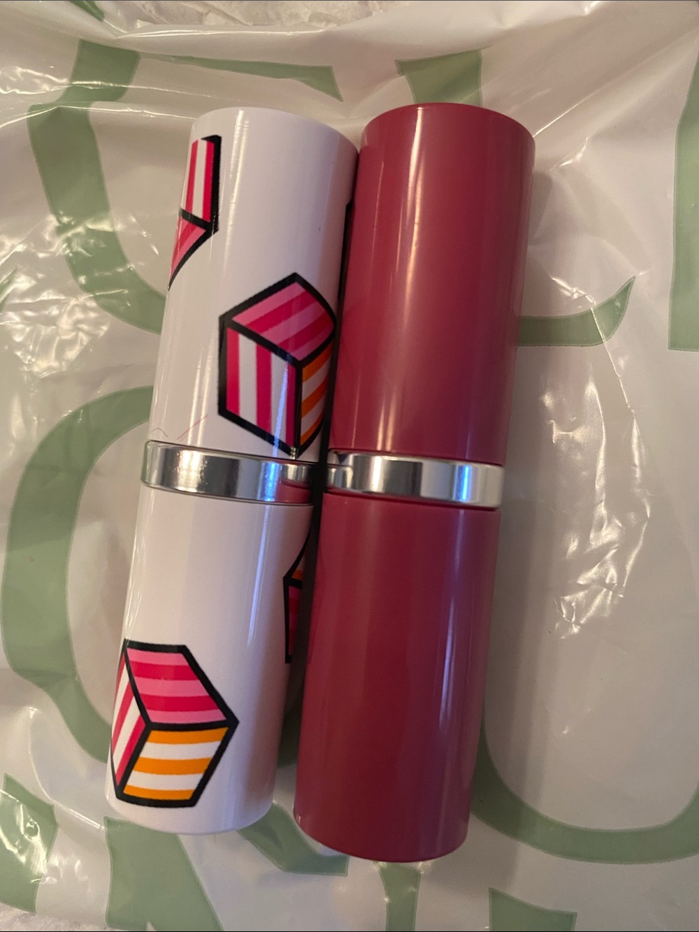 Clinique Plum Pop Lipstick Pair — Pink Tube and White Decorative Tube